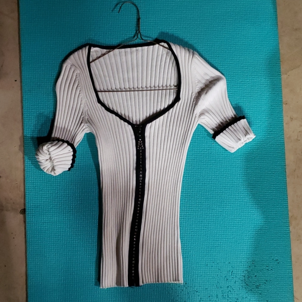 Womens zip up top